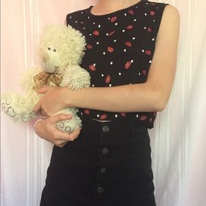 edgy black lip cropped tank top